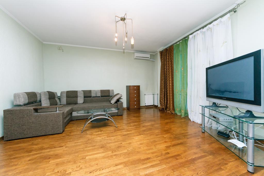 Two-storey Near Iec Kyiv